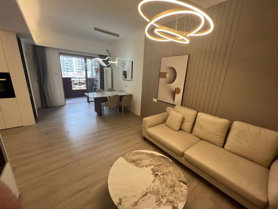 天河北二手房【贤人阁】80平，总价450万！