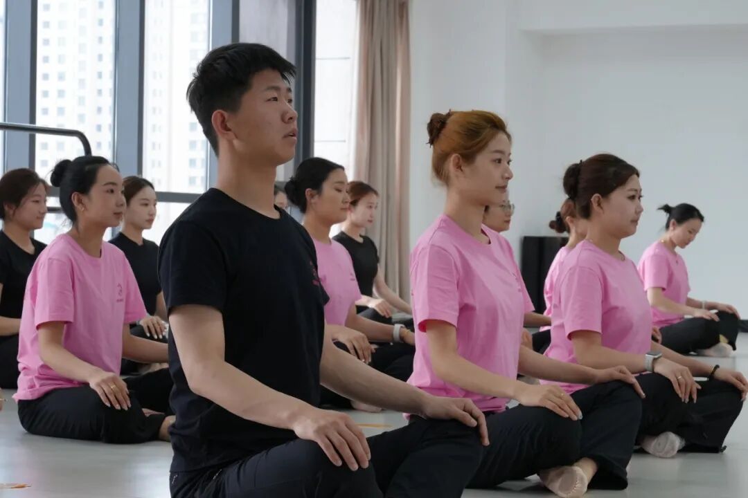 中国舞蹈家协会《中国舞考级》教材1-3、4-6级师资培训开班 第1张