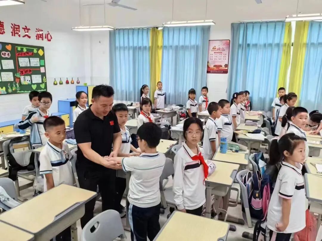 为什么手术刀是手柄贵杠铃、手柄、手术刀……当工具遇上工匠，会碰撞出什么火花？_https://www.jmylbn.com_新闻资讯_第21张