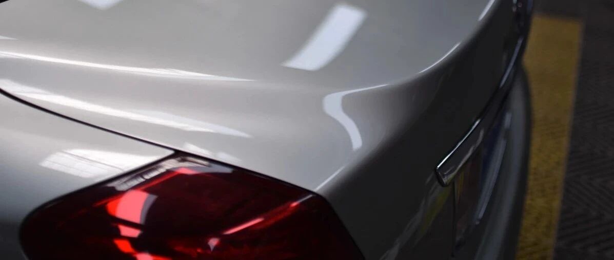 一车改件显示MAJESTA和大皇冠的区别