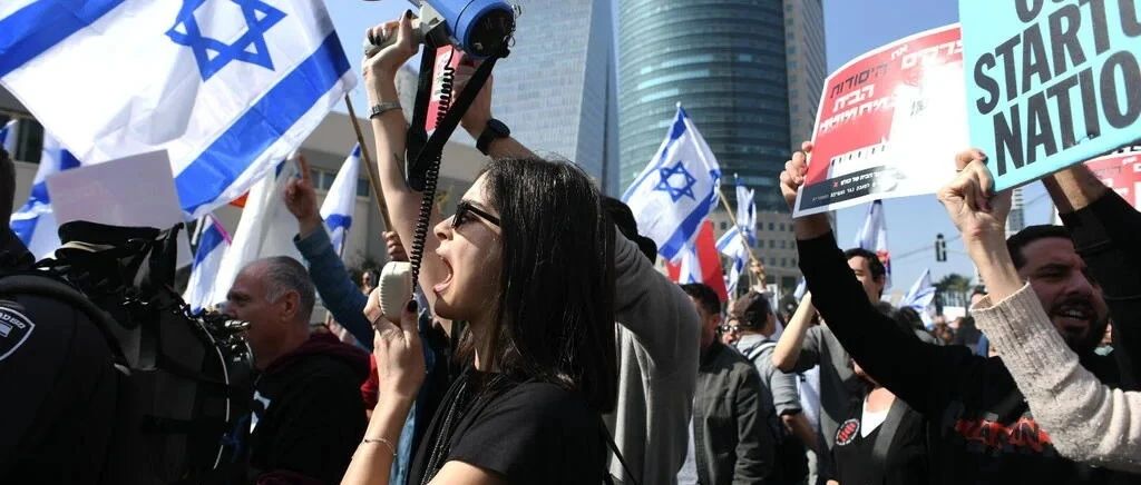 以色列连续多日爆发大规模反政府游行示威