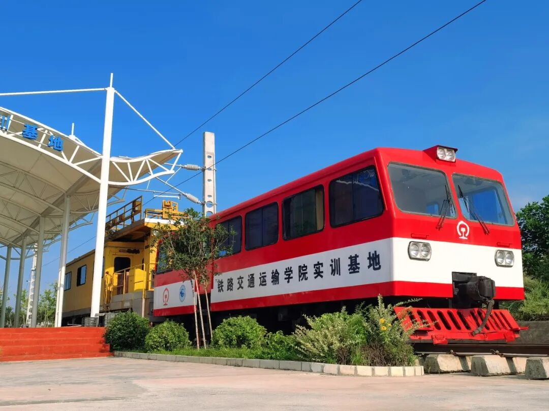 川科中职部交通运输类专业丨全真场景实训、发展潜力大、高薪就业！(图5)