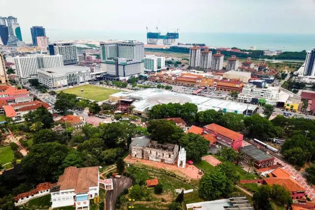 这是2019年4月11日航拍的马来西亚马六甲市风光（无人机拍摄）。新华社记者 朱炜 摄