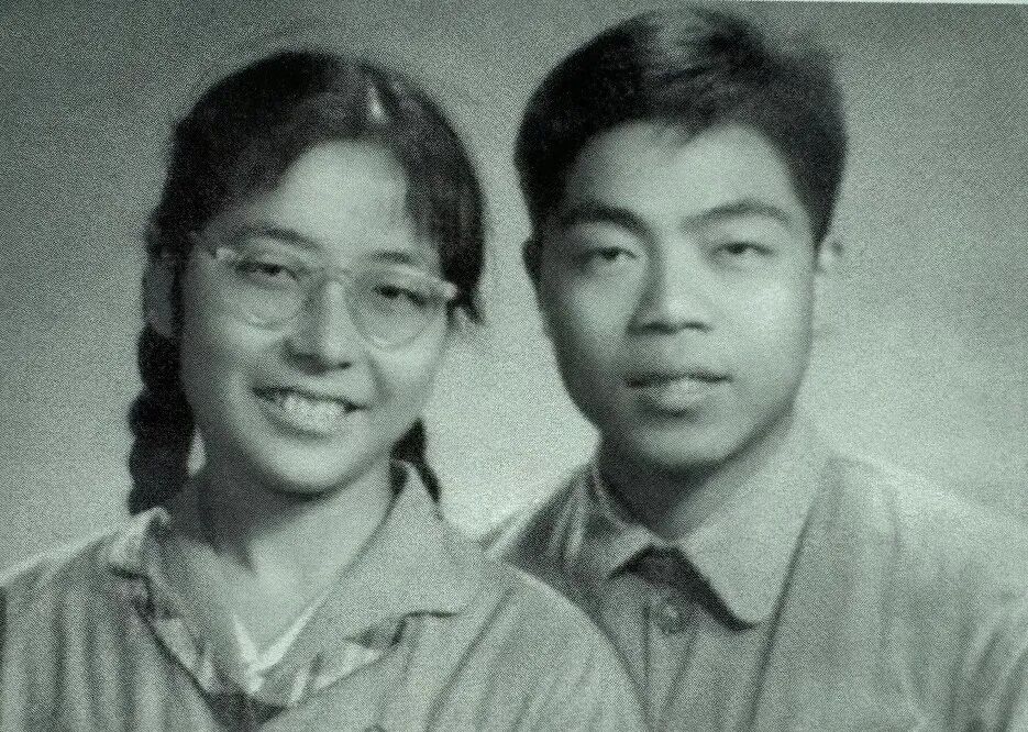 ▲ 陈传才、岳同的订婚照摄于1961年9月