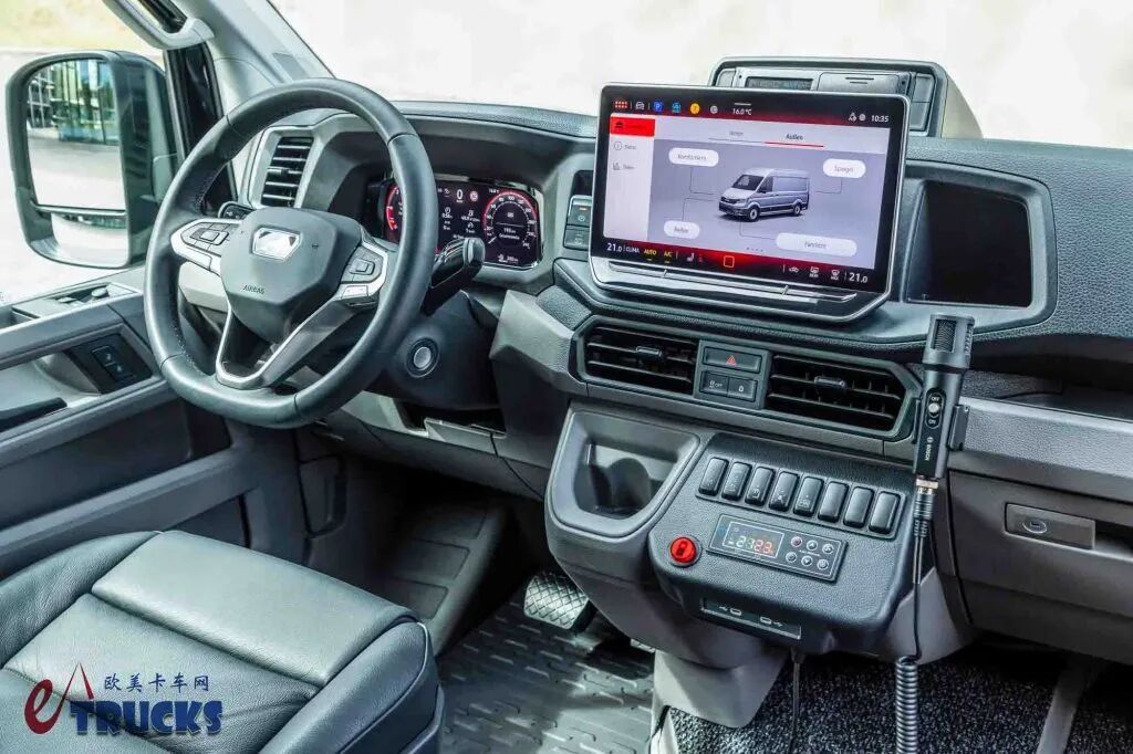 2025Busworld客车展｜Skyliner双层豪华巴士特别版来袭，全新纯电旅游大巴亮相！看德国曼恩的强大参展阵容