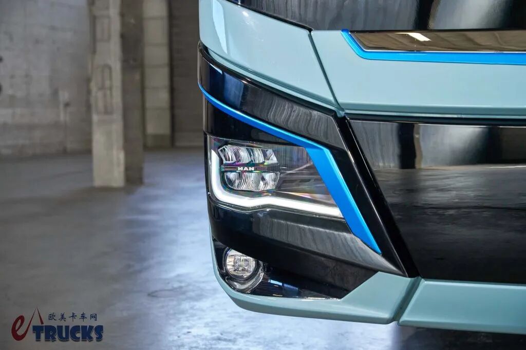 2025Busworld客车展｜Skyliner双层豪华巴士特别版来袭，全新纯电旅游大巴亮相！看德国曼恩的强大参展阵容