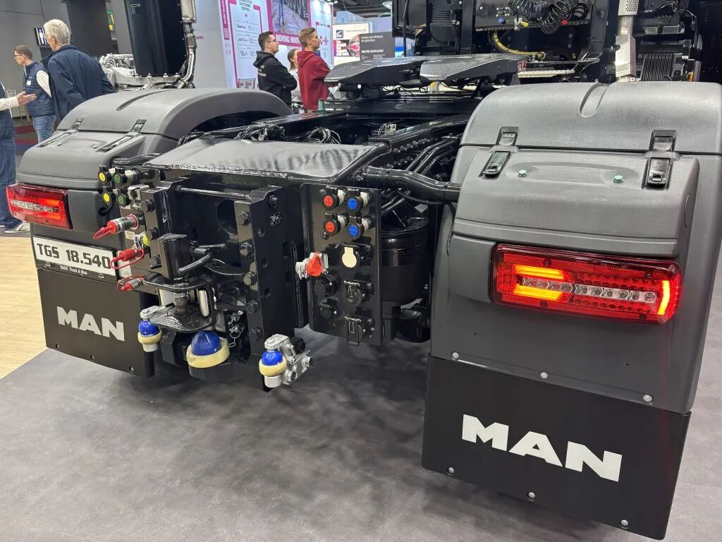 欧卡前三季度业绩报告、统计数据纷纷出炉！本周（11.10-11.16）海外商用车行业都有哪些新鲜事？