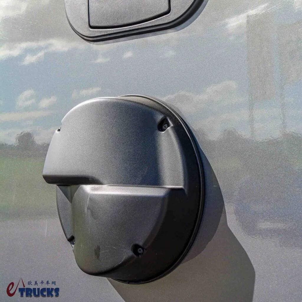 2025Busworld客车展｜搭载全套安全系统！尼奥普兰入门级Tourliner Safe Secure车型实拍