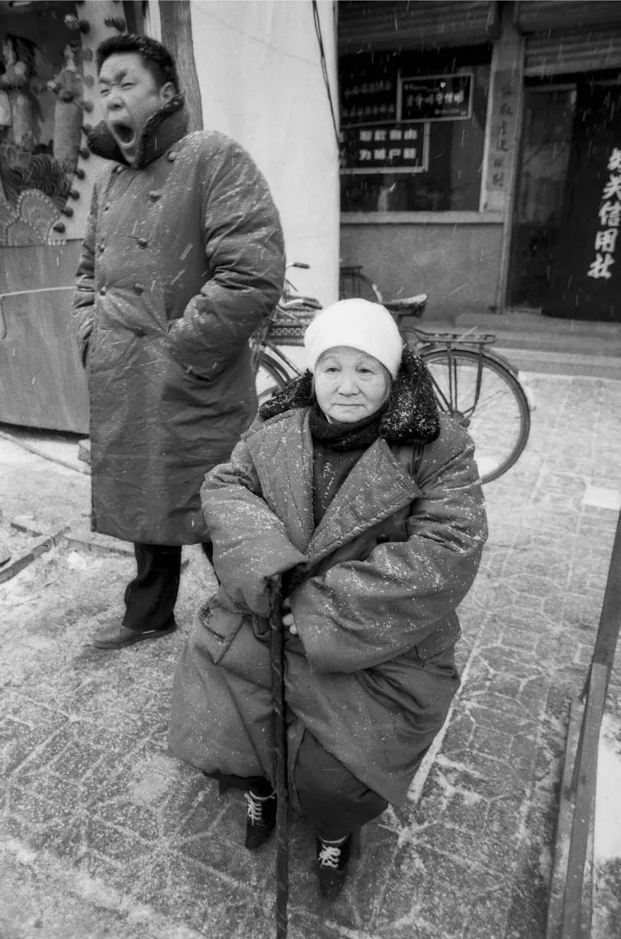 2o年小脚女人老照片图片