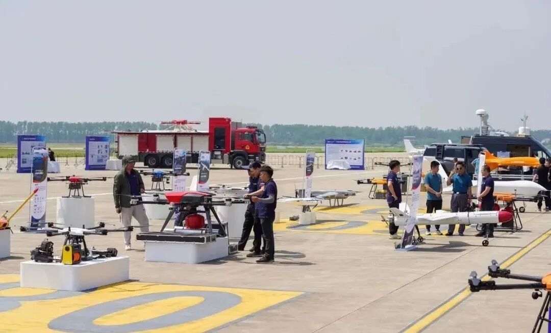 经济日报：稳健有序发展低空经济