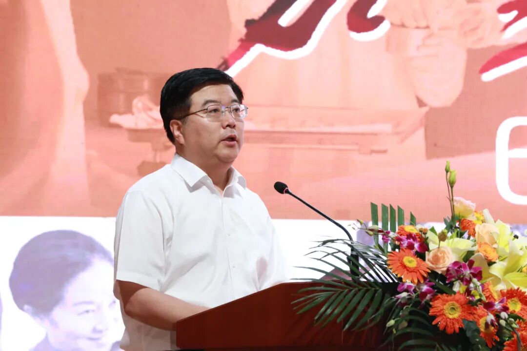 省委党校主持日常工作的副校长,副院长宋惠民致辞.