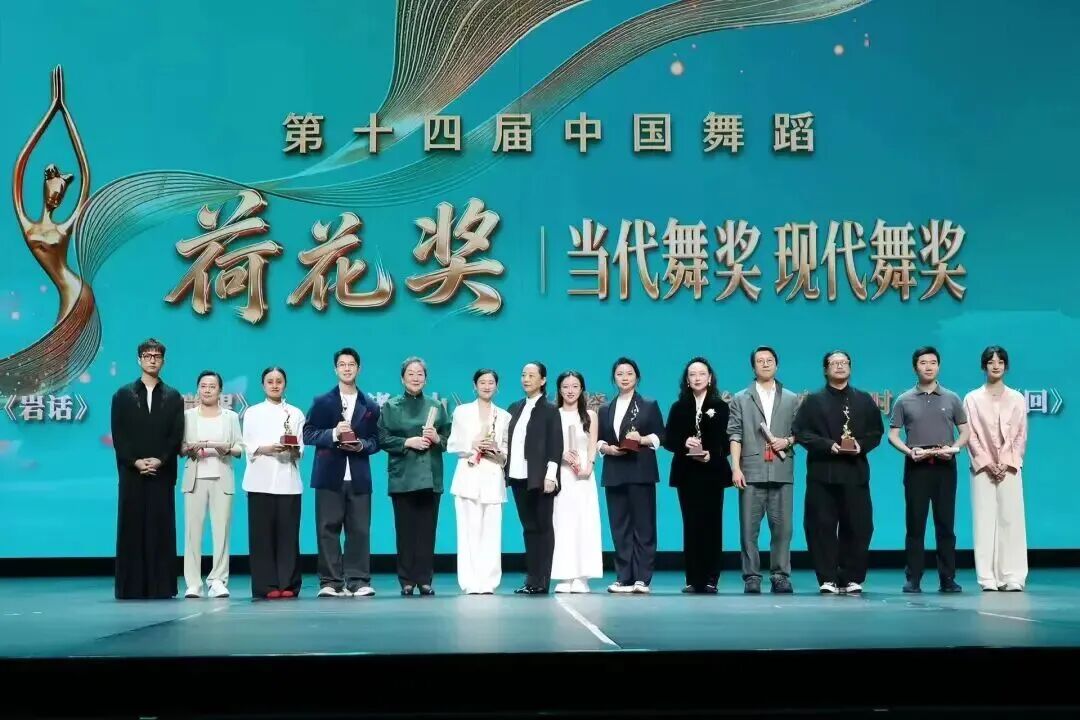 一夜捧回三座荷花奖，内蒙古凭什么？ 第1张