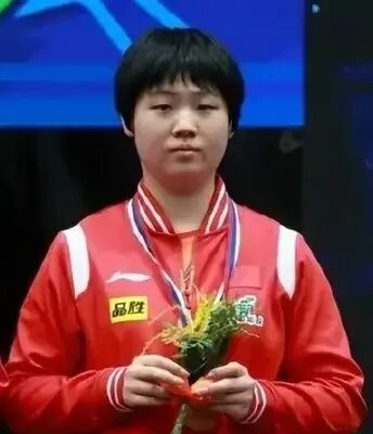 小将蒯曼一人独得在斯洛文尼亚落下帷幕2023年世界青少年乒乓球锦标赛