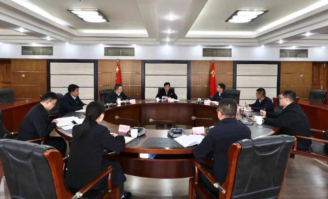 3月20日，市委办公室机关一支部召开组织生活会.jpg