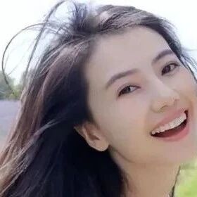 高圆圆&ldquo;高中旧照&rdquo;被曝出,班主任:至少10个班的男生在追她!