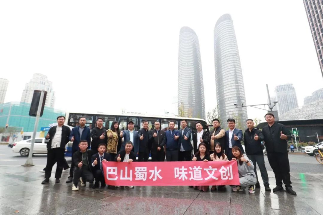 5568bccbeu09cccc9b030fb48f8457f0.jpg 图片