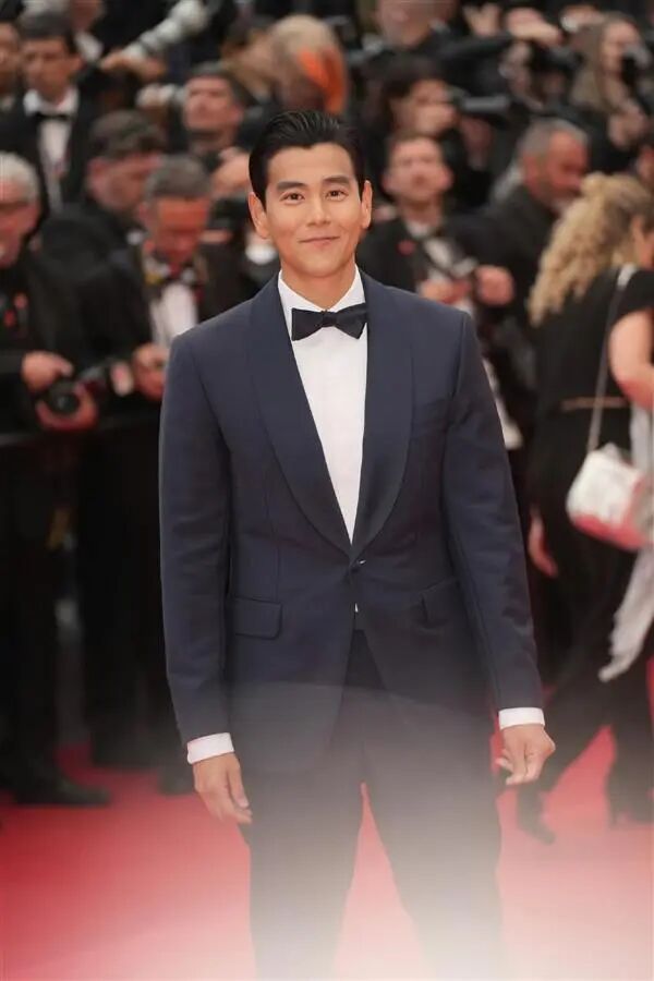 艾伦陈乔恩分获最令人失望男女演员