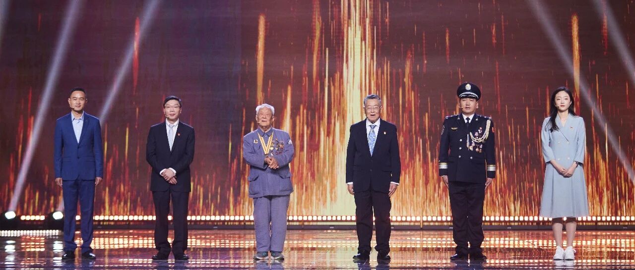 主题板块画“虎”点睛 2022江苏卫视春晚四代人唱出最闪亮的青春之音