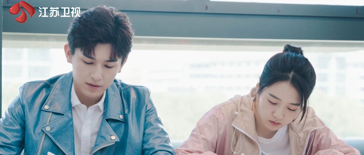 《半暖时光》暖愈开播，杨旭文、许龄月演绎校园爱情