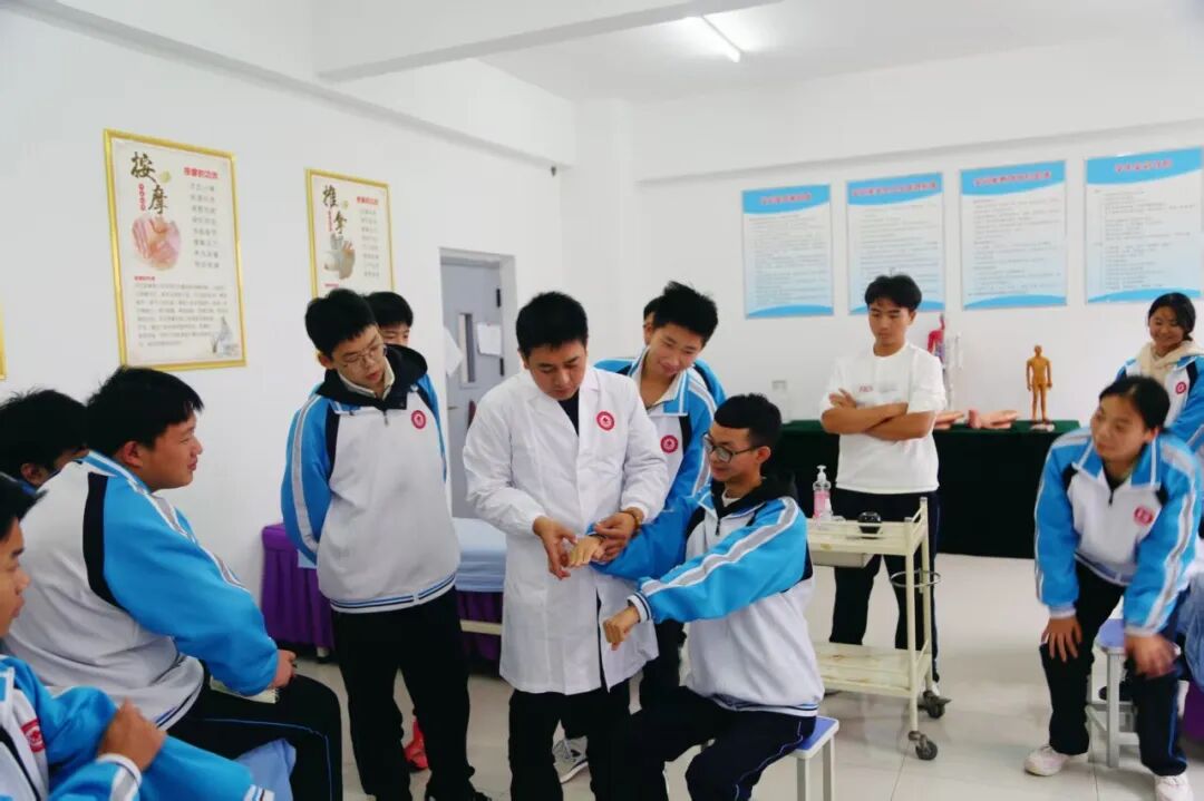 0c3abbbcaf9d9ce0fb2ceda9a63828e7.jpg