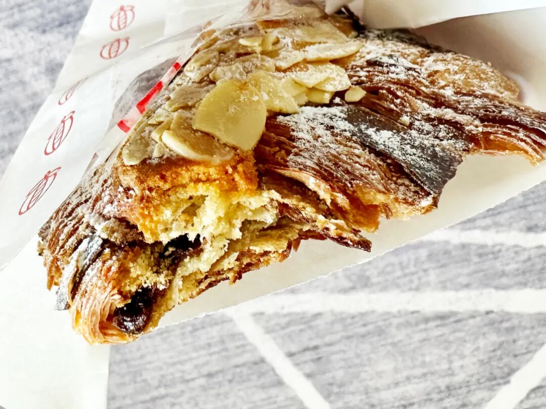 火爆全网的扁可颂,真不是为了掩盖可颂做失败了吗?