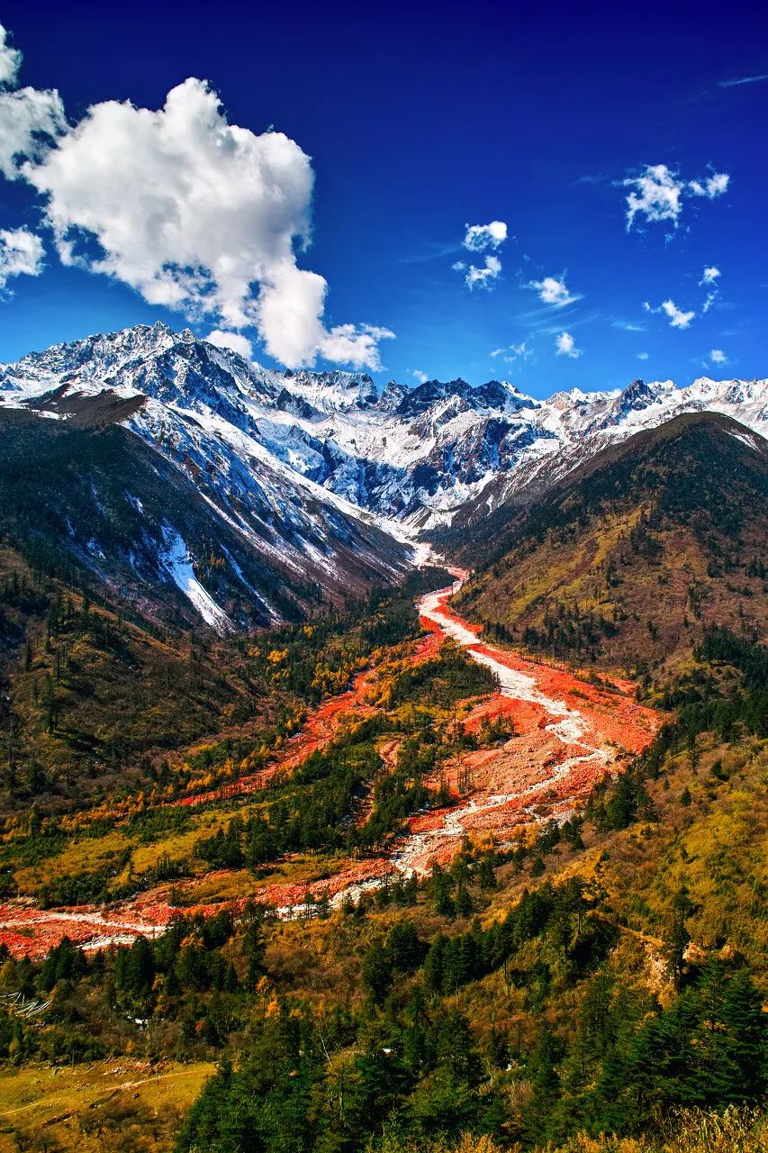 忘了稻城九寨溝吧！很多人都不知道，四川真正的靈魂其實是在這些地方...... 旅遊 第19張