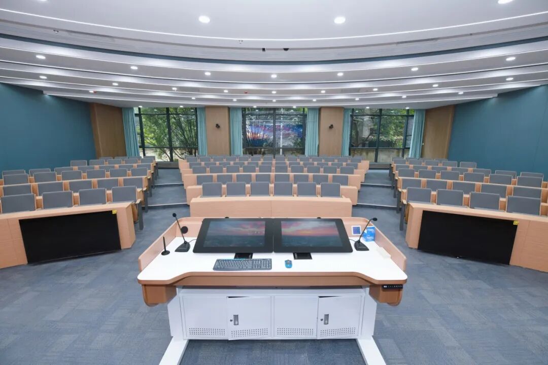 高颜值功能全中国科大多功能智慧教室悄悄来袭