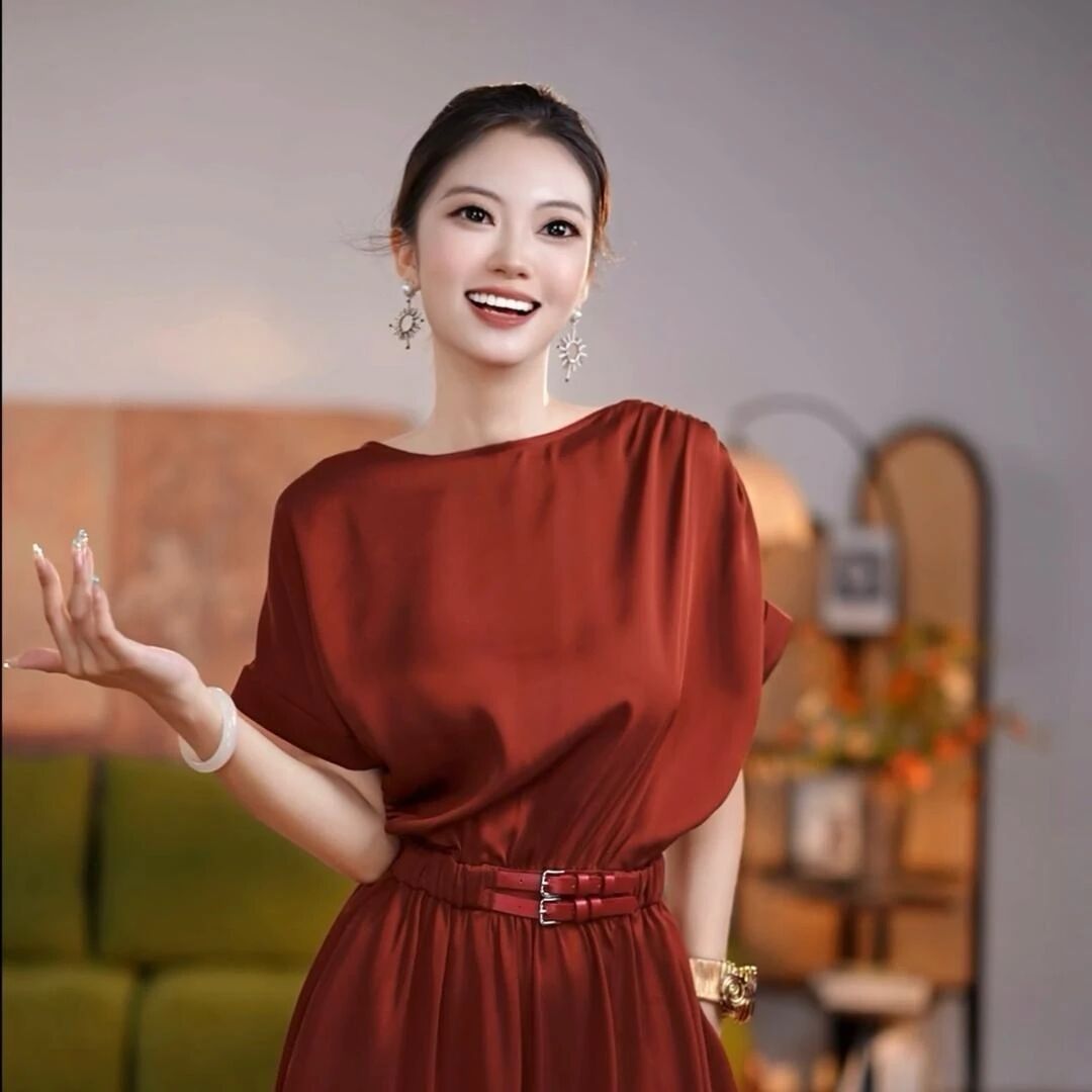 林宝儿高定