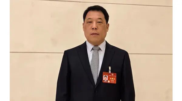 中泰证券冯艺东鼓励上市公司回购额不少于分红减持与分红回购挂钩