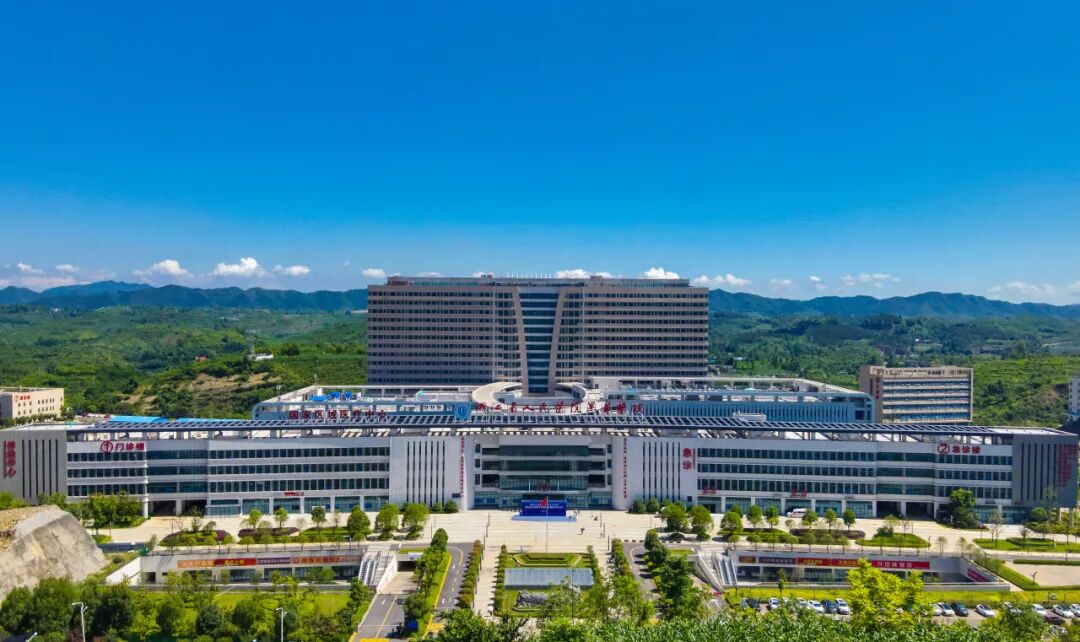 什么叫无影灯【无影灯下】“蛇缠腰”是什么病？你晓得不？_https://www.jmylbn.com_新闻资讯_第25张