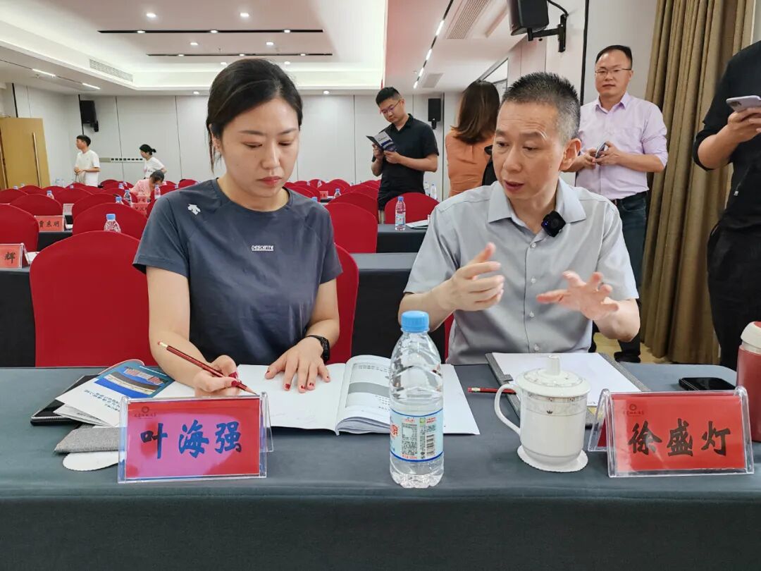 徐盛灯博士为安徽省第六批专精特新董秘班授课