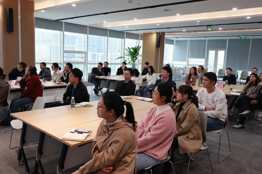 徐盛灯博士两场授课，推动安徽通灵仿生公司管理与治理创新