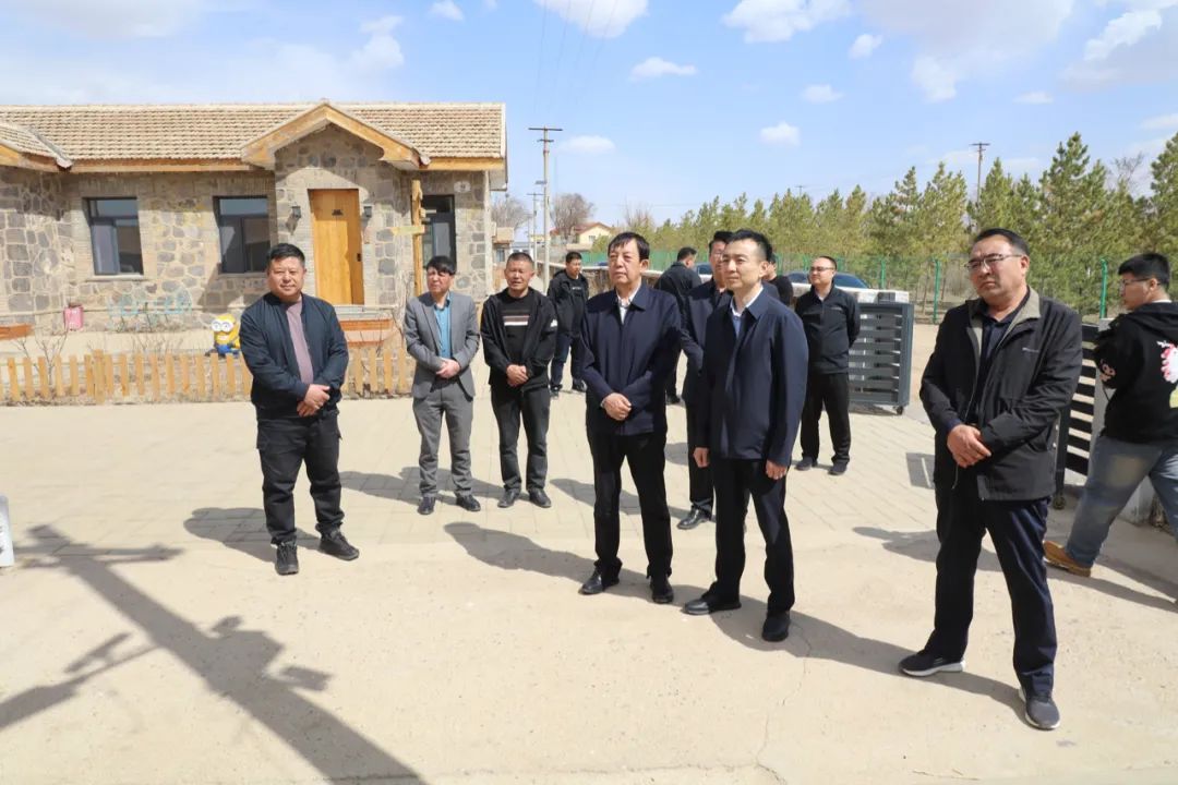 乌兰察布市副市长方泽调研察右后旗文旅和民宿产业发展