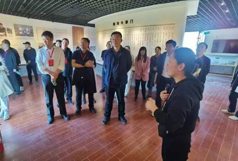 察右后旗38名干部参加乡村振兴带头人培养计划培训班