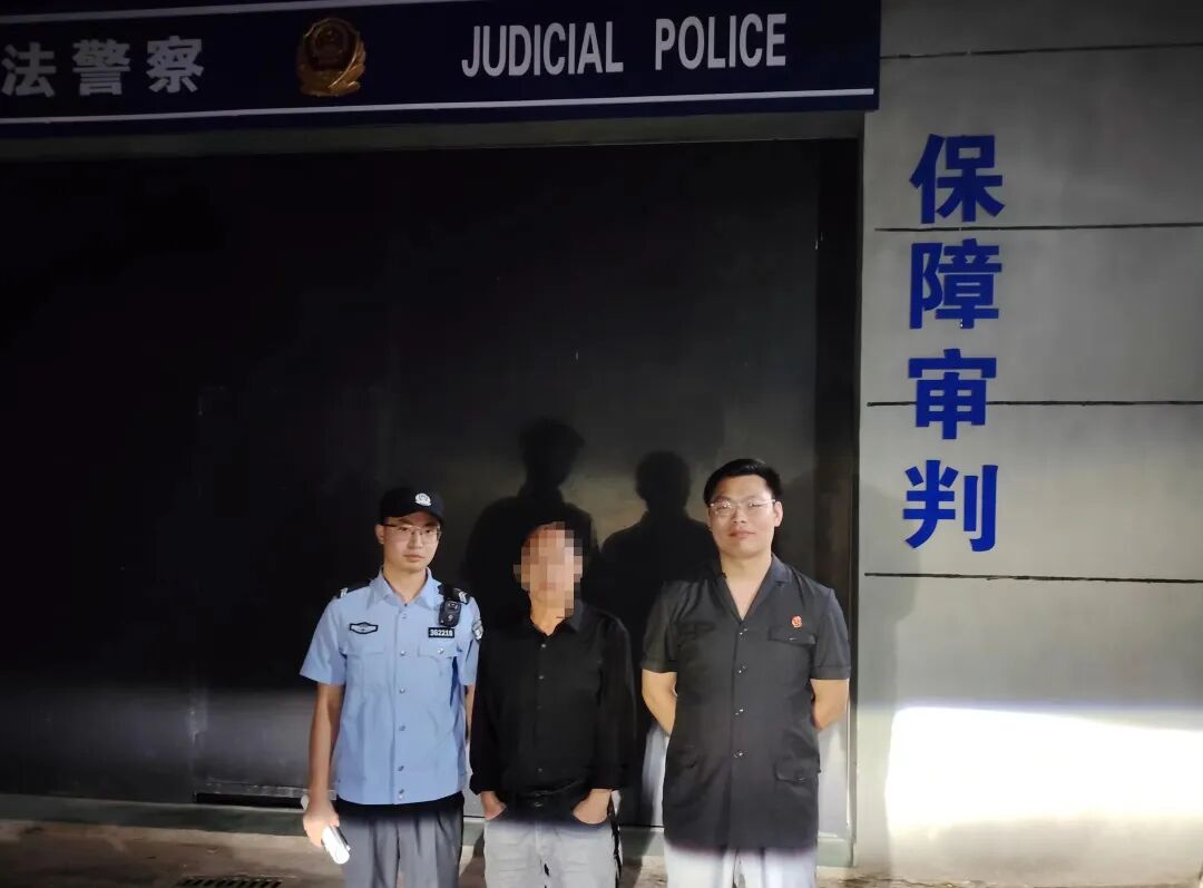 凌晨执拘联动 兑现胜诉权益-江西省南丰县人民法院