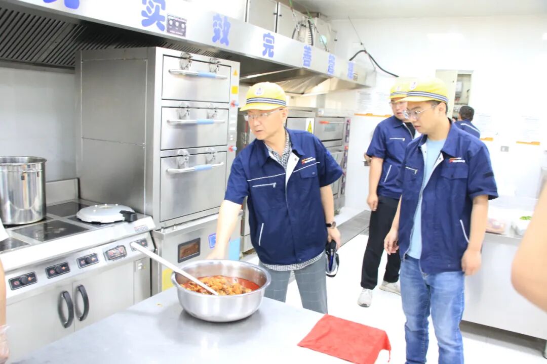 以时时放心不下的责任感筑牢安全底线！——铁路运销公司开展专项安全检查 陕西有色榆林新材料集团 