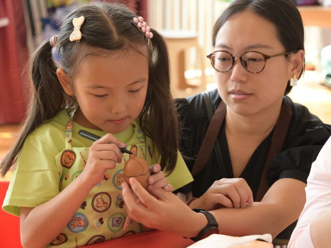 北七家镇开展"亲子食堂味爱满分"活动