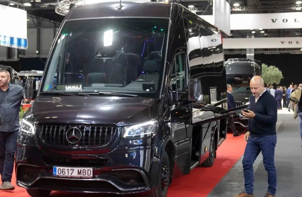 2025年比利时布鲁塞尔世界客车展览会：宇通IC12E亮相