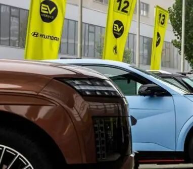 2026年瑞士苏黎世国际汽车展览会：Volkswagen Golf GTI Edition 50将亮相