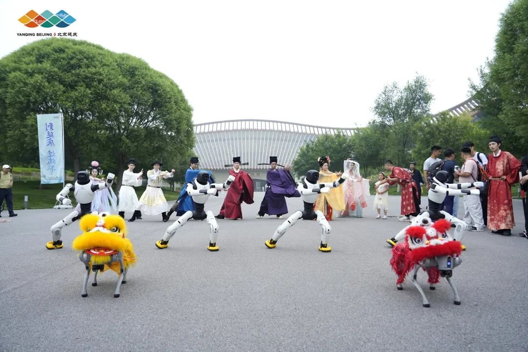 photoplus