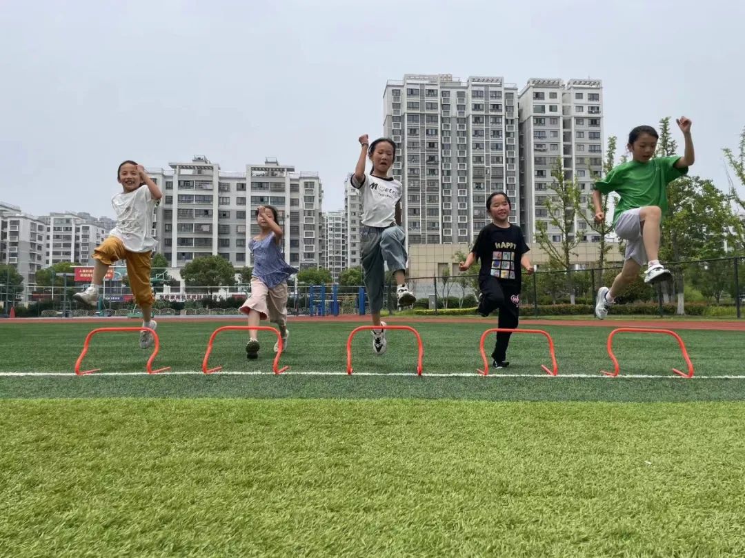 “社”彩缤纷， “团”聚活力——学府小学体育精品社团展示 金年会博彩资讯 第21张