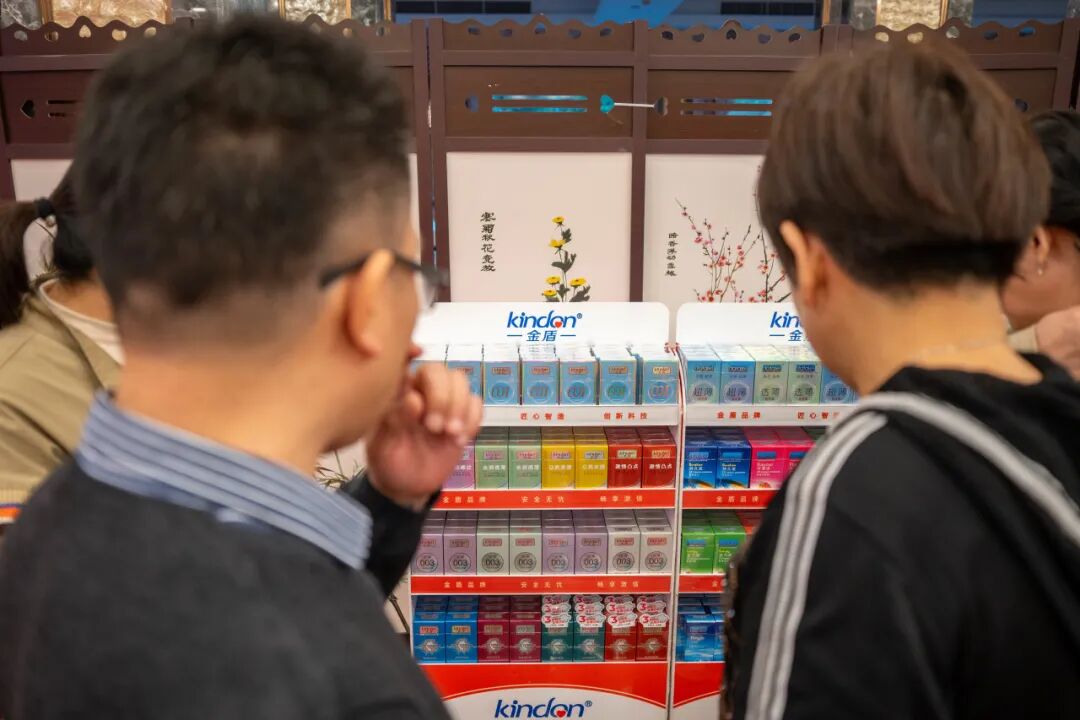 圣誕元旦春節，避孕套需求激增，商家備貨刻不容緩1.jpg