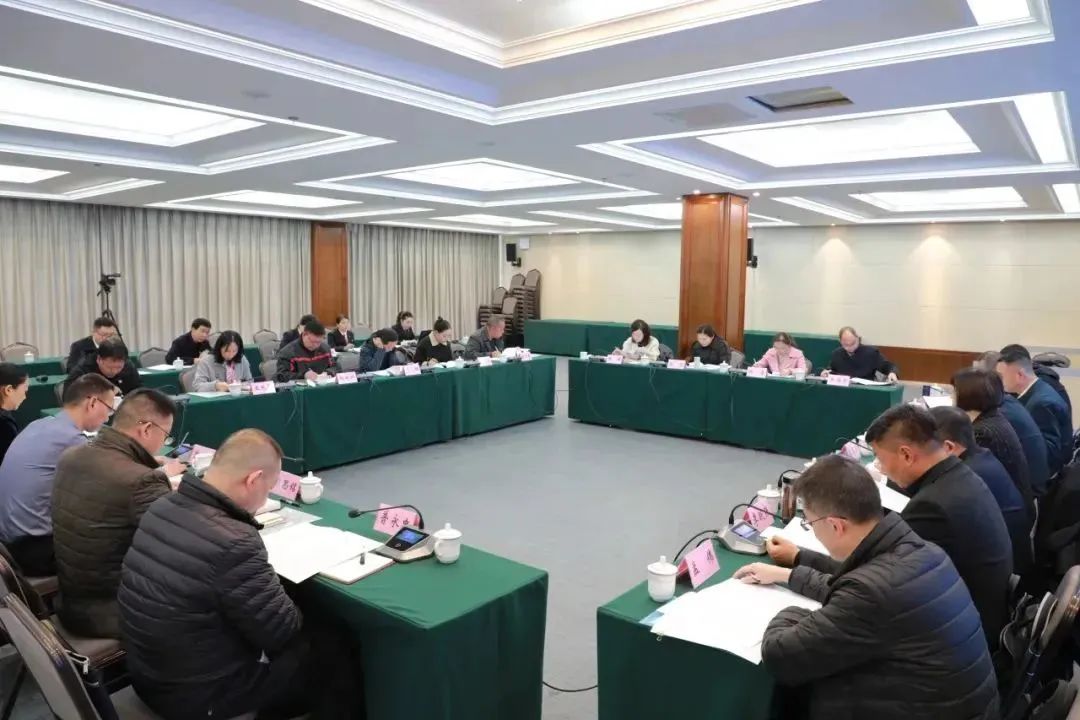 代表委員建言省兩院赴紅河徵詢人大代表政協委員意見建議