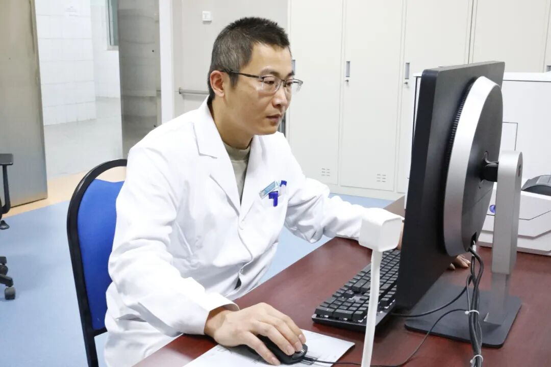 联影的CT怎么样精准“狙击”肿瘤细胞，新区中医医院顶级联影一体化CT直线加速器正式开机！_https://www.jmylbn.com_新闻资讯_第31张