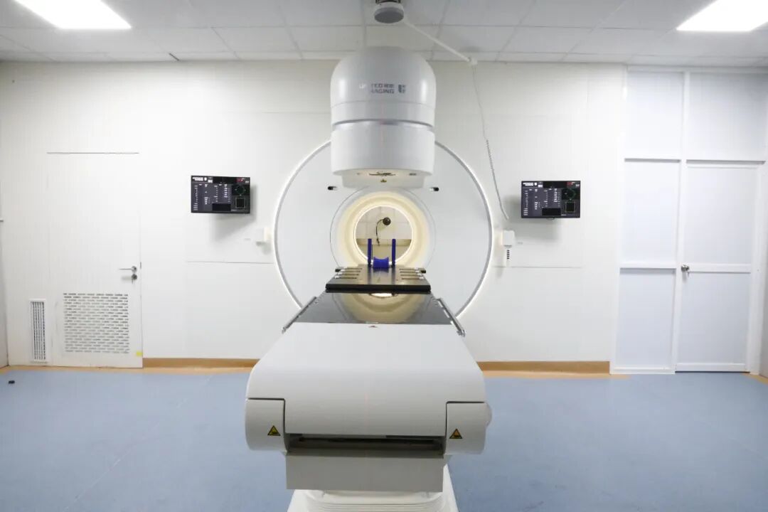 联影的CT怎么样精准“狙击”肿瘤细胞，新区中医医院顶级联影一体化CT直线加速器正式开机！_https://www.jmylbn.com_新闻资讯_第30张
