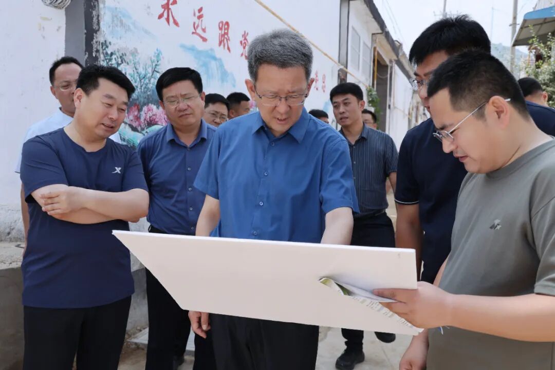 首页>山亭新闻>今日山亭>王德海先后到山城街道派出所,民生国际小区
