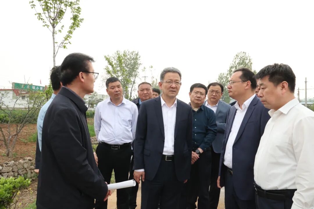 首页>山亭新闻>今日山亭>王德海一行先后督导调研了凫城镇付庄村,北庄