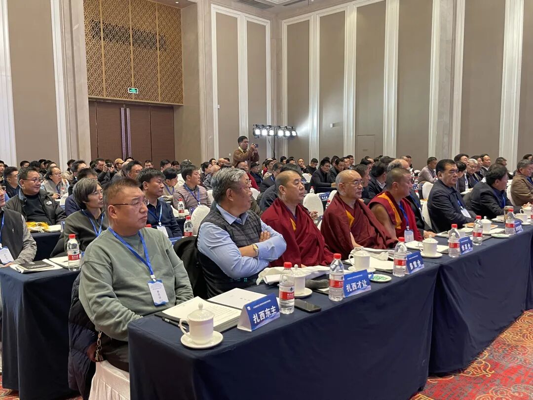 《དཔའ་རིས་སངས་རྒྱས་ཀྱི་གསུང་རྩོམ་དེབ་ཕྲེང》འགྲེམས་སྤེལ་བྱས།