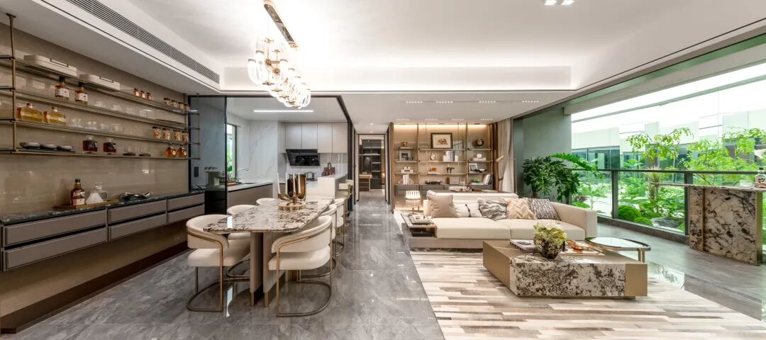 115平四房室内图