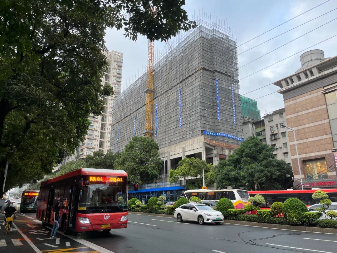 公园前君熙府吹风10万+/平，看户型图验资100万！